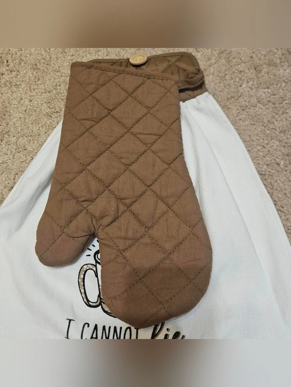 2 Handcrafted Potholders Attached To Towels | Brown + White | Big Mugs